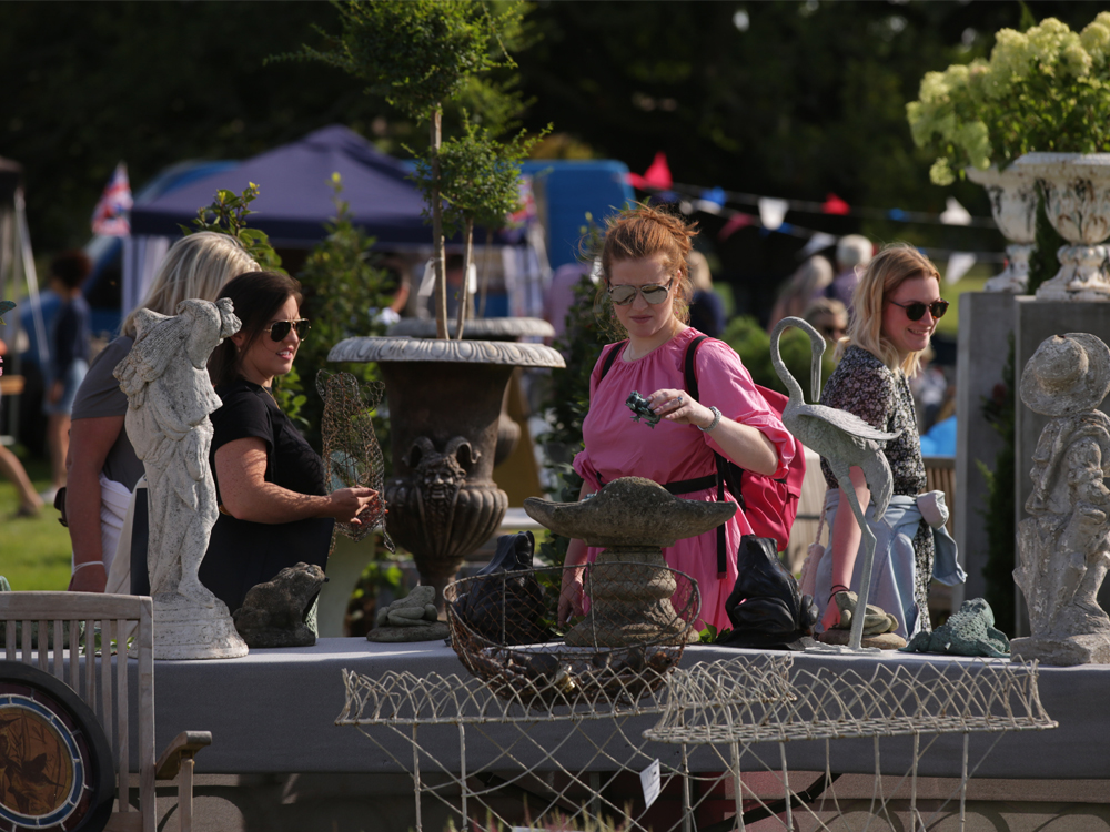 Treat yourself to a day out and some shopping at Henley Decor Fair over the late bank holiday weekend 27th to 31st May 2021