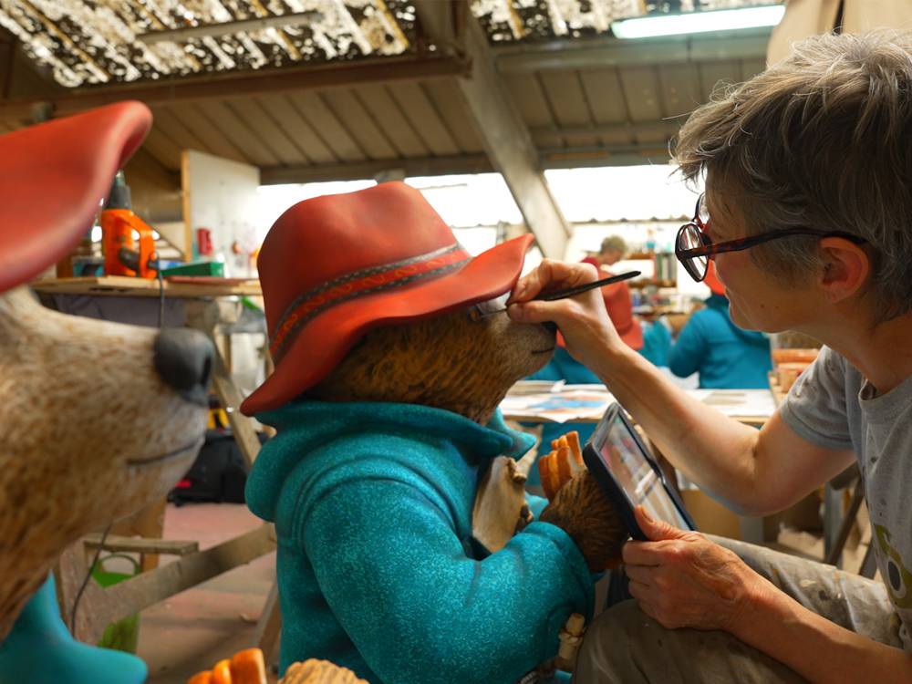 A statue of everyone's favourite marmalade loving bear will appear in Reading & Newbury this week, as part of Paddington statues being installed on benches stretching from John o'Groats to Land End.