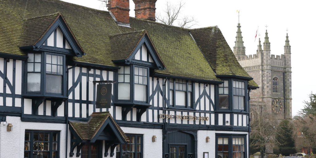 The Royal Saracens Head will close for five weeks while a significant refurbishment transforms its interiors, beer garden and function space.