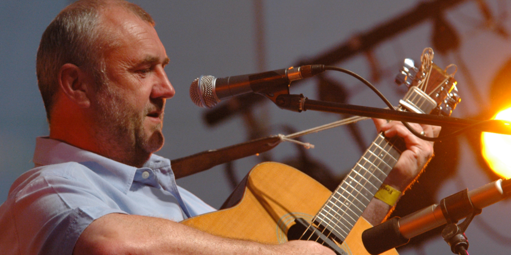 Grayshott Folk Club is welcoming ‘one of the true greats of the folk world’ Bob Fox on Saturday, 20th September