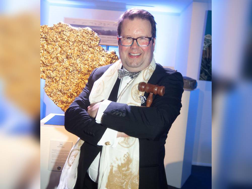 Bargain Hunt's Thomas Forrester is sharing tales from the auction room and more in a fundraiser for Corn Exchange Newbury's Old Library Campaign.