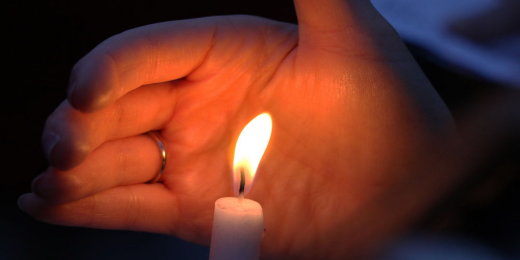 The Rotary Club of Princes Risborough invites residents to dedicate a light in memory of loved ones at its Tree of Light ceremony.