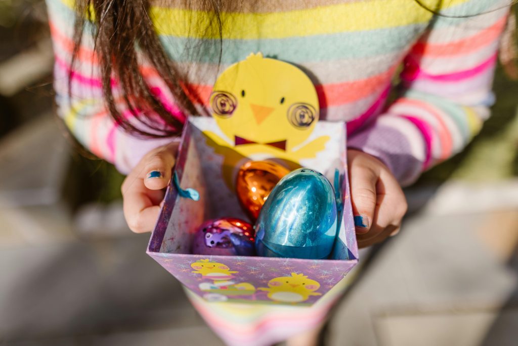 Celebrate Easter in Surrey with family fun. From egg hunts and steam train rides to theatre shows, wildlife trails, and creative workshops.